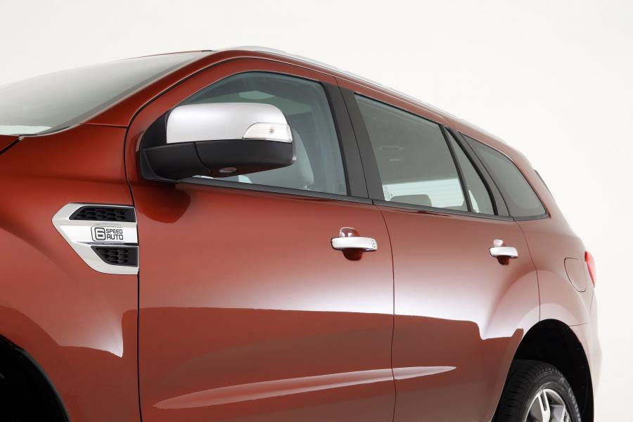  Ford Everest 2014 года  (фото 19 из 50)